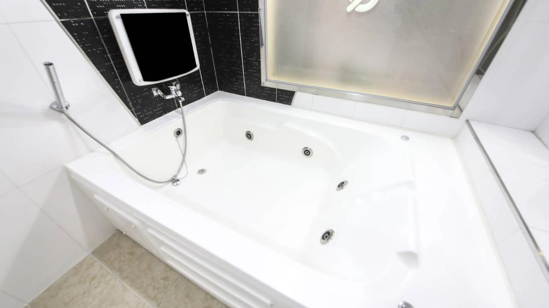 Q5 Hotel Busan Songdo