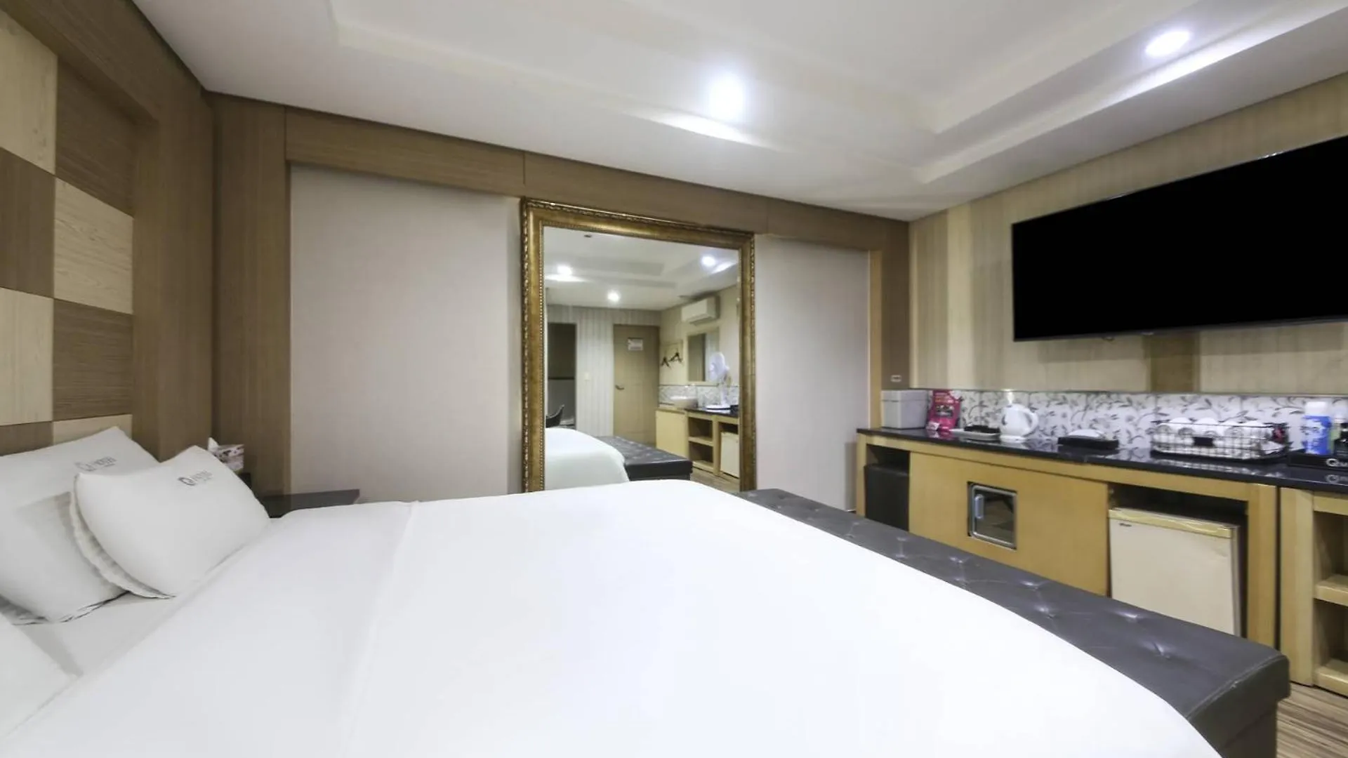 Q5 Hotel Busan Songdo Южная Корея